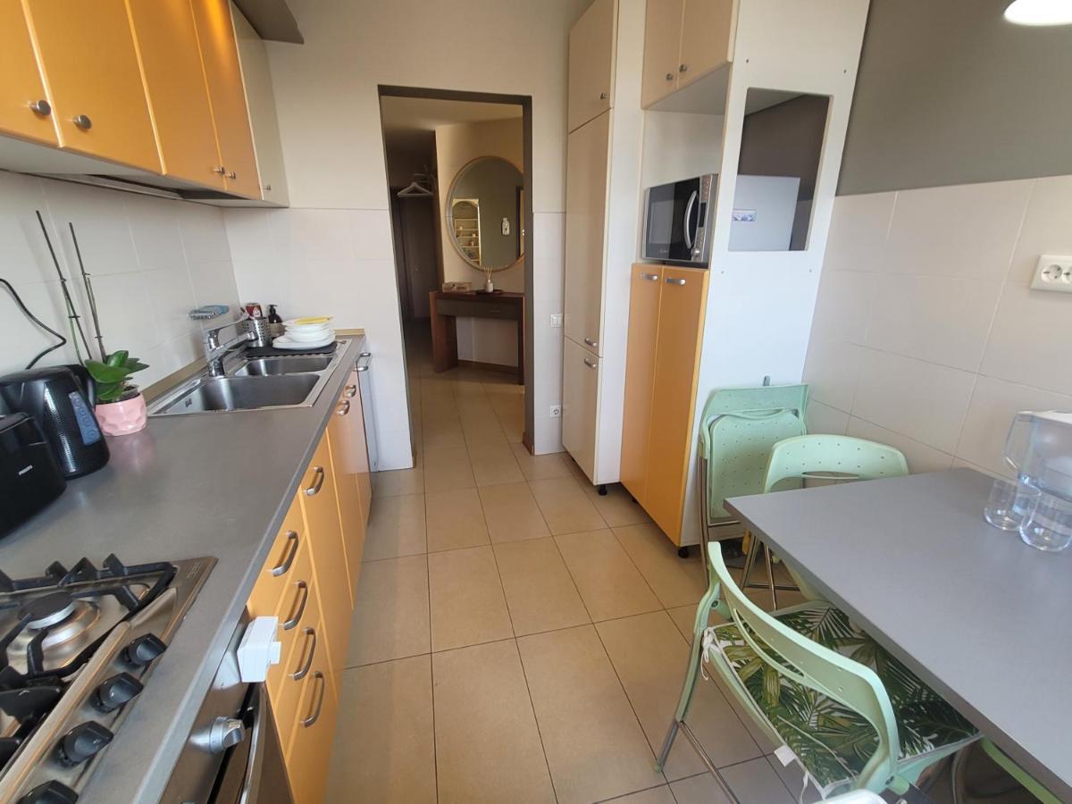 125 Sqm Family Friendly With Kids Room Bukarest Exteriör bild