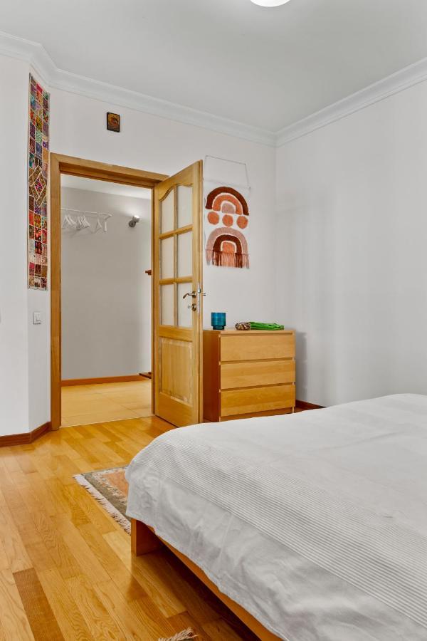 125 Sqm Family Friendly With Kids Room Bukarest Exteriör bild