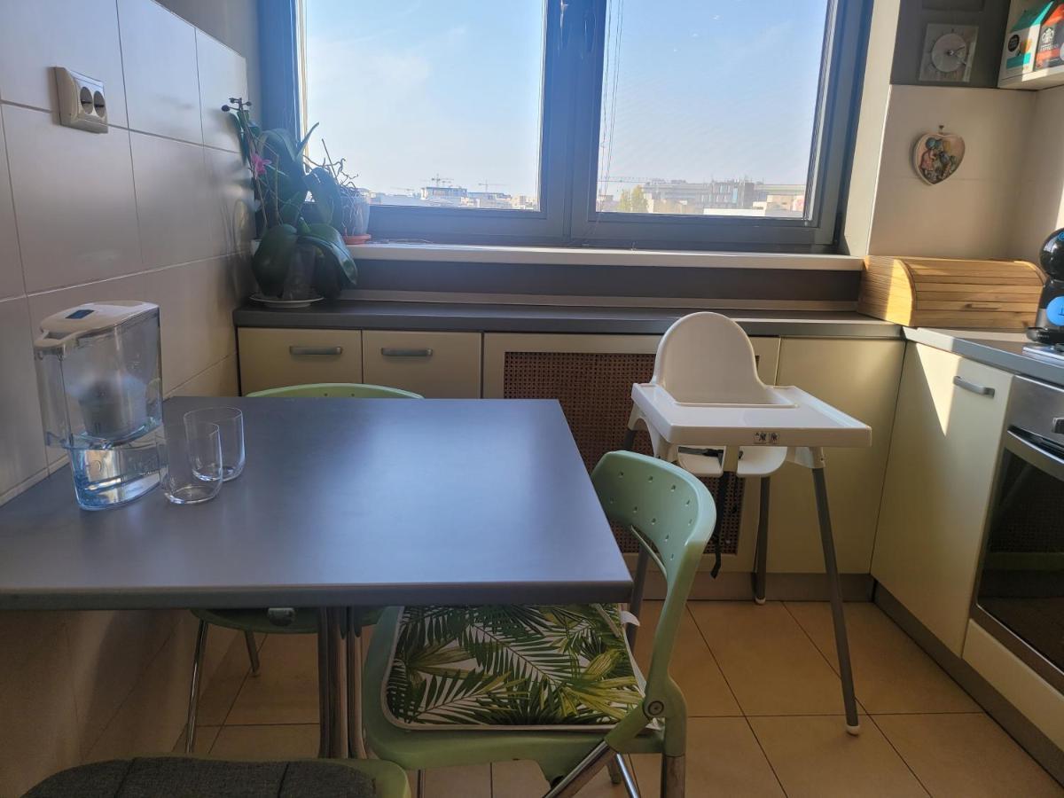 125 Sqm Family Friendly With Kids Room Bukarest Exteriör bild